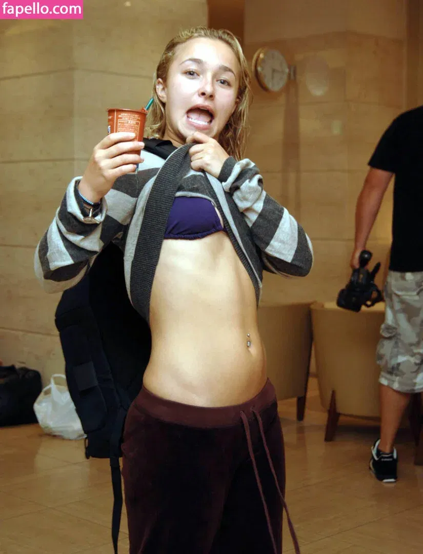 Hayden Panettiere Onlyfans Photo Gallery 