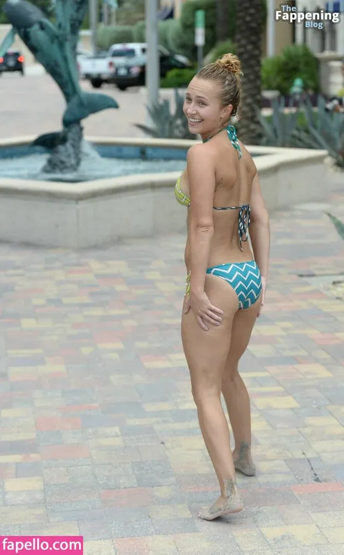 Hayden Panettiere Onlyfans Photo Gallery 