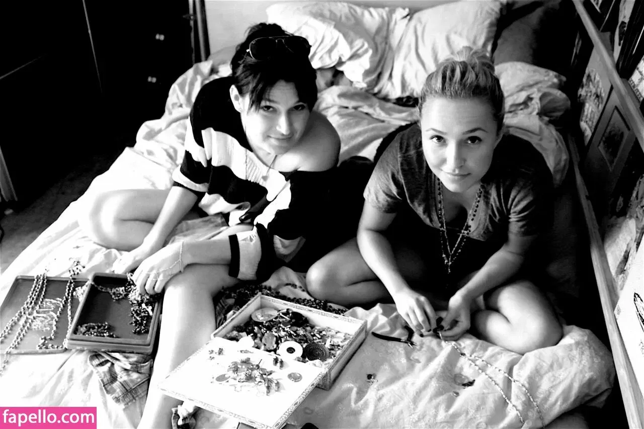 Hayden Panettiere Onlyfans Photo Gallery 