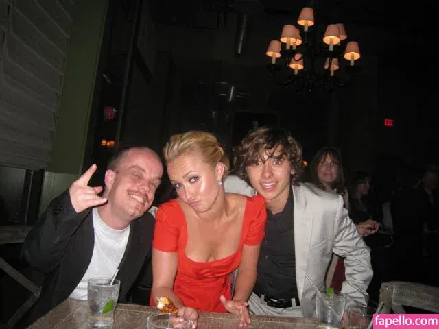 Hayden Panettiere Onlyfans Photo Gallery 