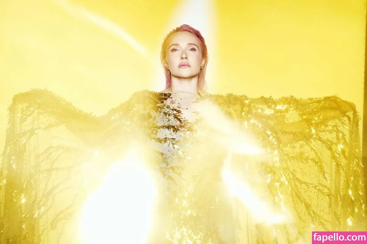 Hayden Panettiere Onlyfans Photo Gallery 