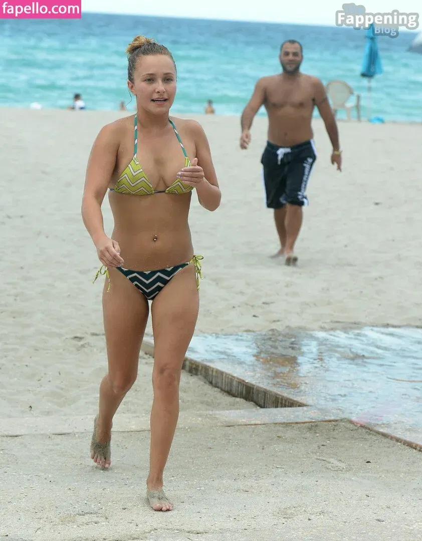 Hayden Panettiere Onlyfans Photo Gallery 