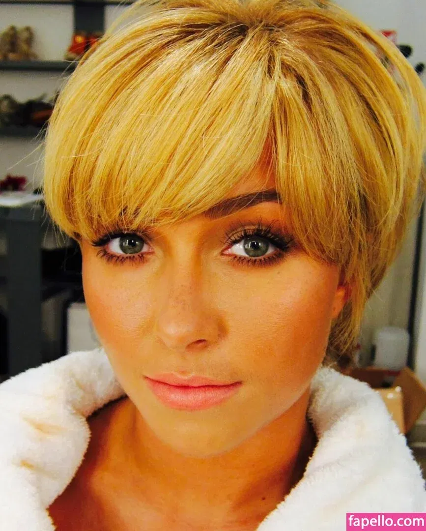 Hayden Panettiere Onlyfans Photo Gallery 