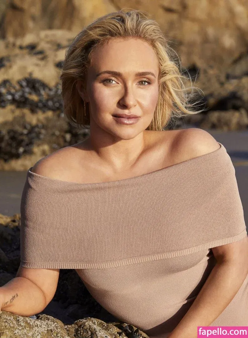 Hayden Panettiere Onlyfans Photo Gallery 