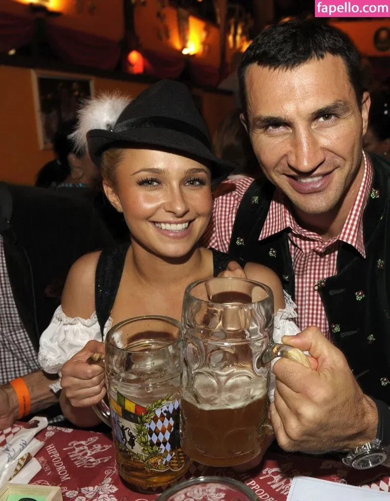 Hayden Panettiere Onlyfans Photo Gallery 