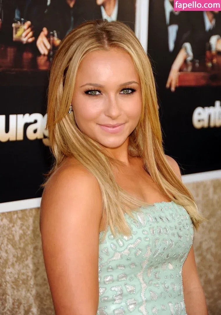 Hayden Panettiere Onlyfans Photo Gallery 