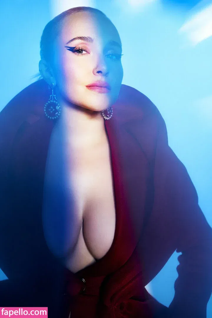 Hayden Panettiere Onlyfans Photo Gallery 