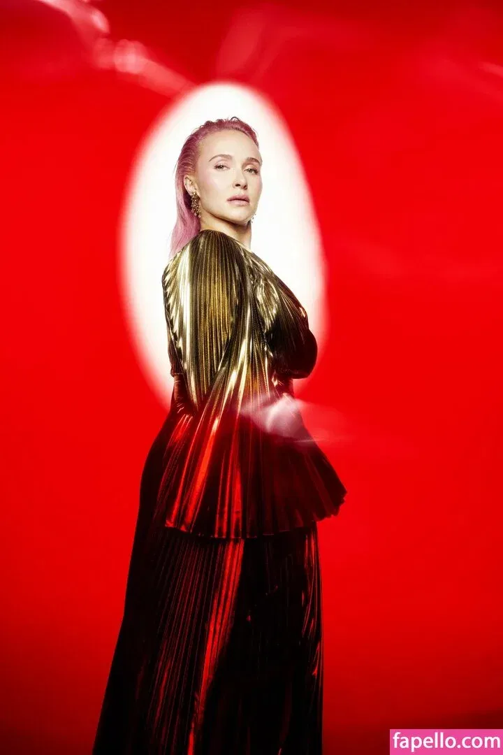 Hayden Panettiere Onlyfans Photo Gallery 