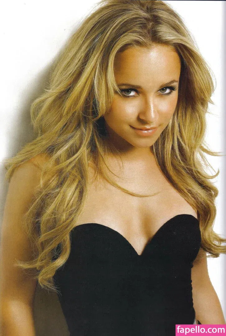 Hayden Panettiere Onlyfans Photo Gallery 