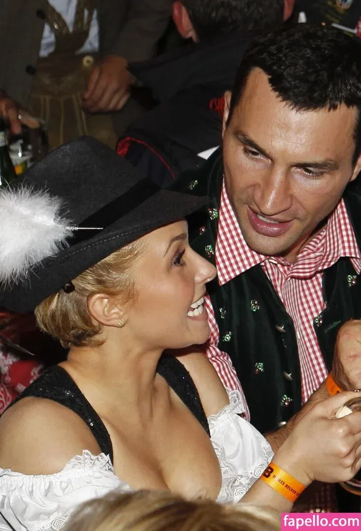 Hayden Panettiere Onlyfans Photo Gallery 