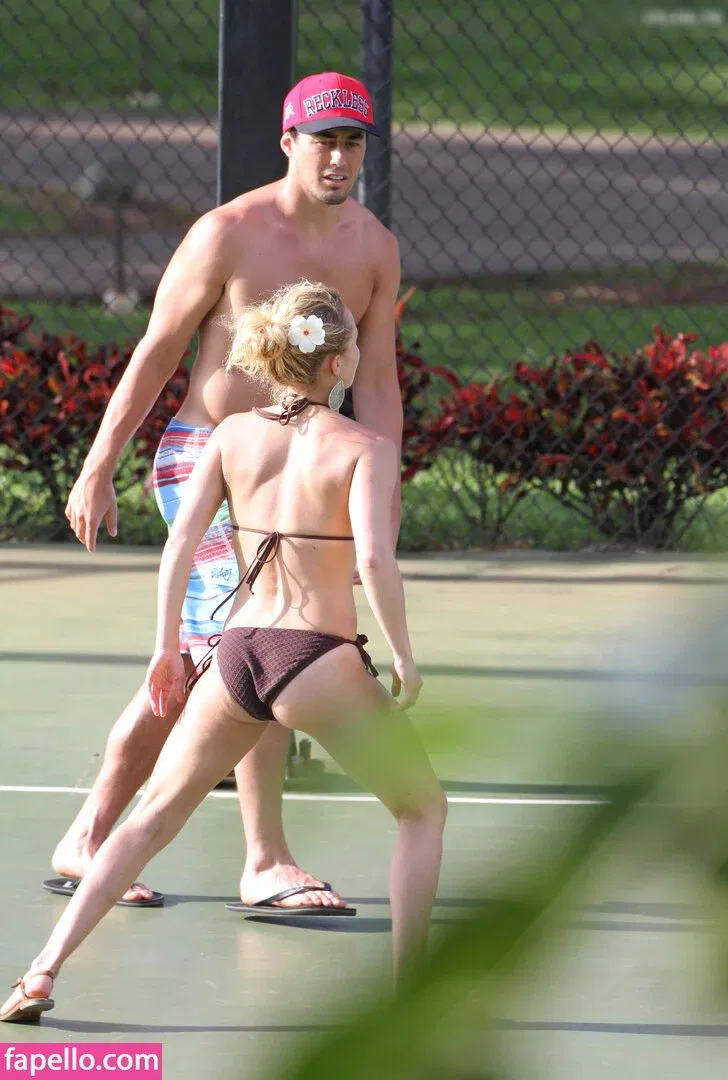 Hayden Panettiere Onlyfans Photo Gallery 