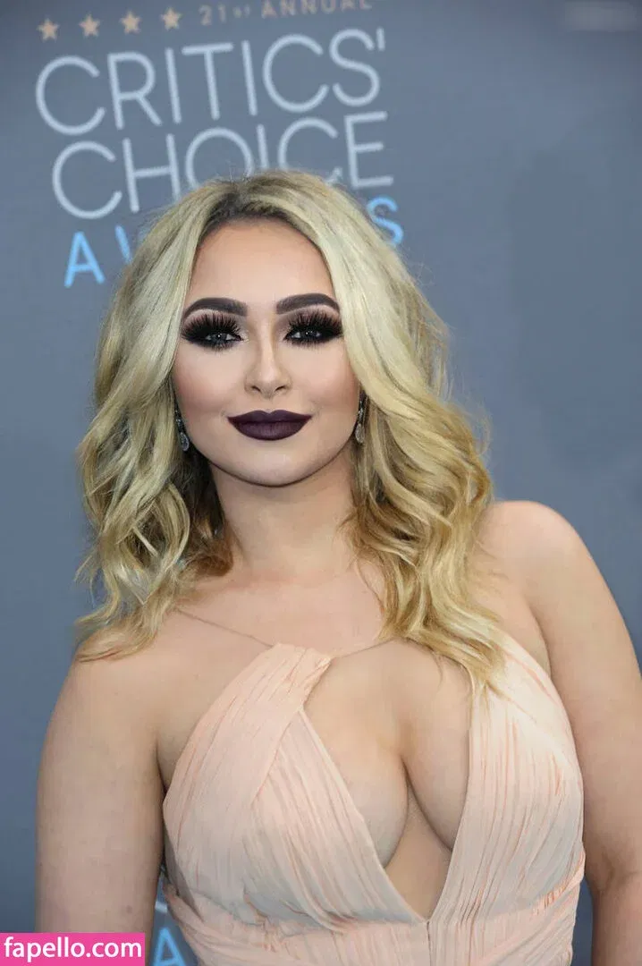 Hayden Panettiere Onlyfans Photo Gallery 