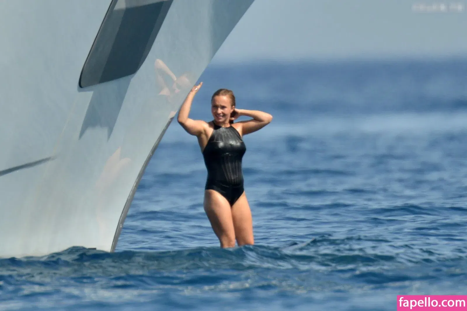 Hayden Panettiere Onlyfans Photo Gallery 