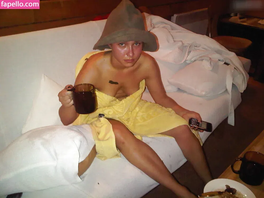 Hayden Panettiere Onlyfans Photo Gallery 