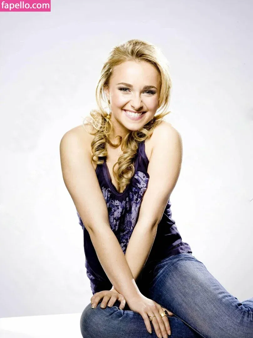 Hayden Panettiere Onlyfans Photo Gallery 