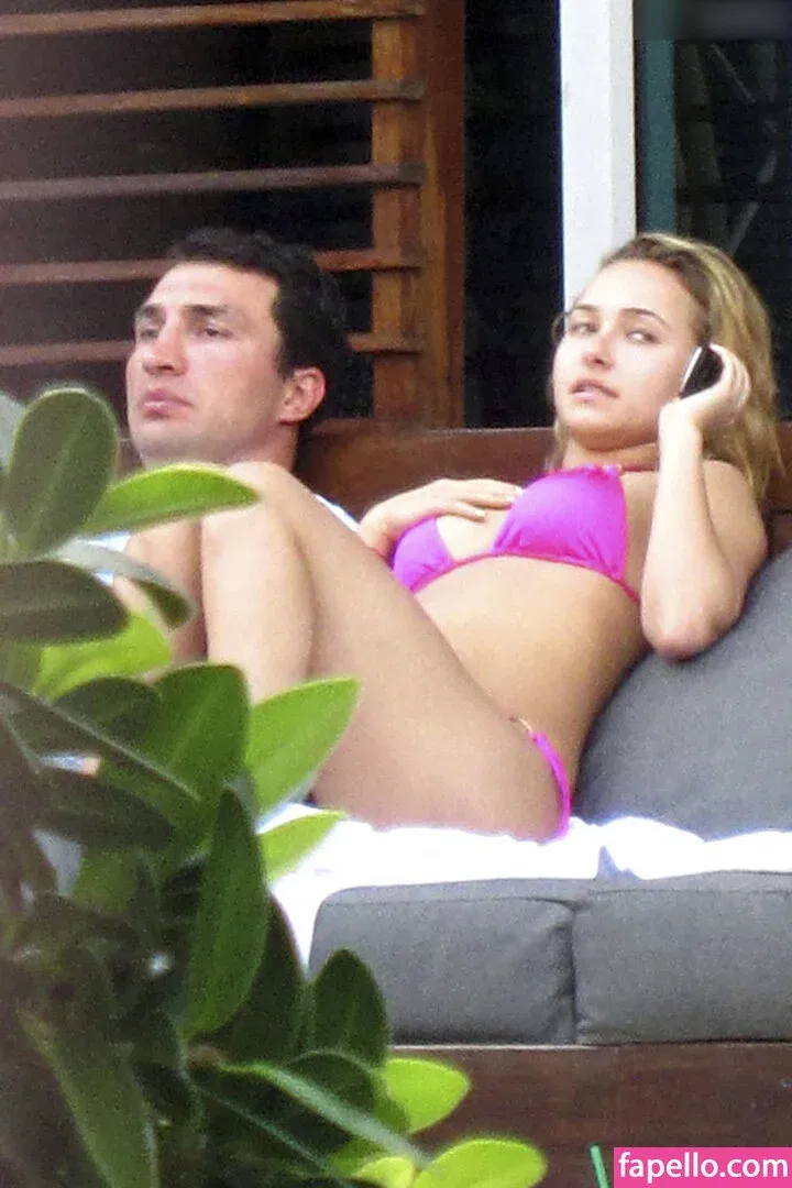 Hayden Panettiere Onlyfans Photo Gallery 