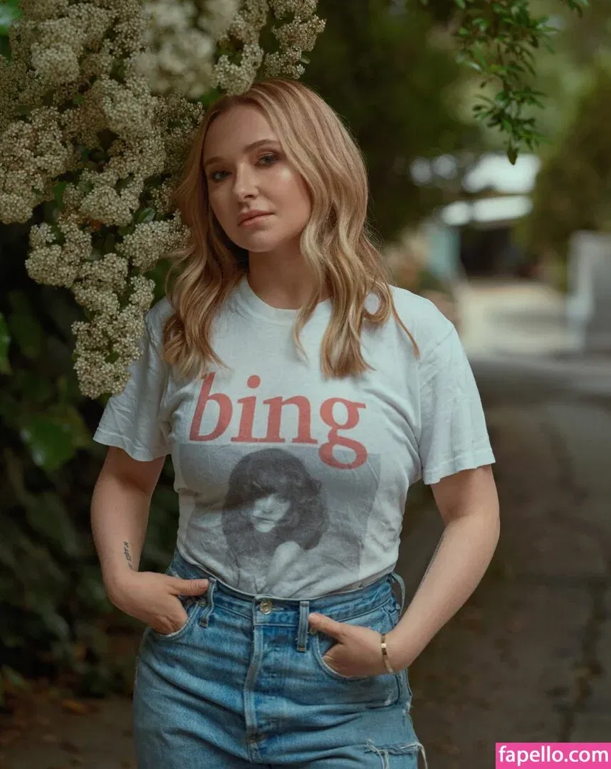 Hayden Panettiere Onlyfans Photo Gallery 