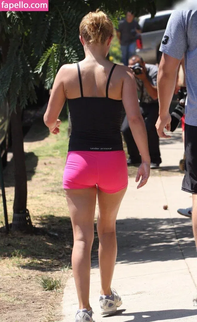 Hayden Panettiere Onlyfans Photo Gallery 