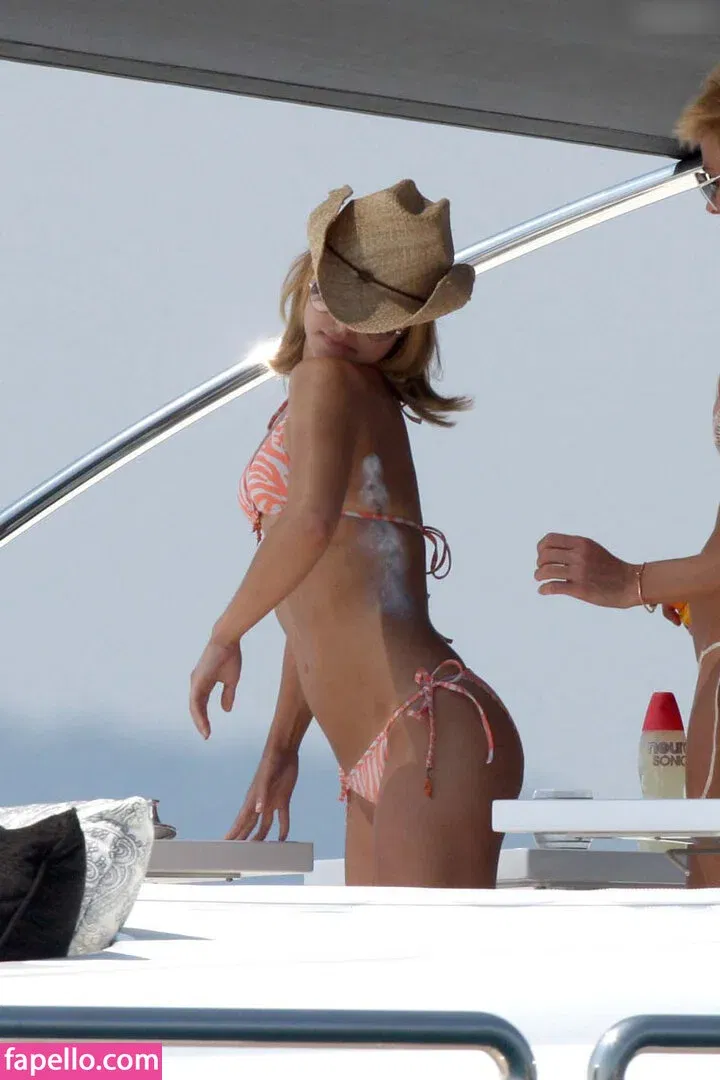 Hayden Panettiere Onlyfans Photo Gallery 