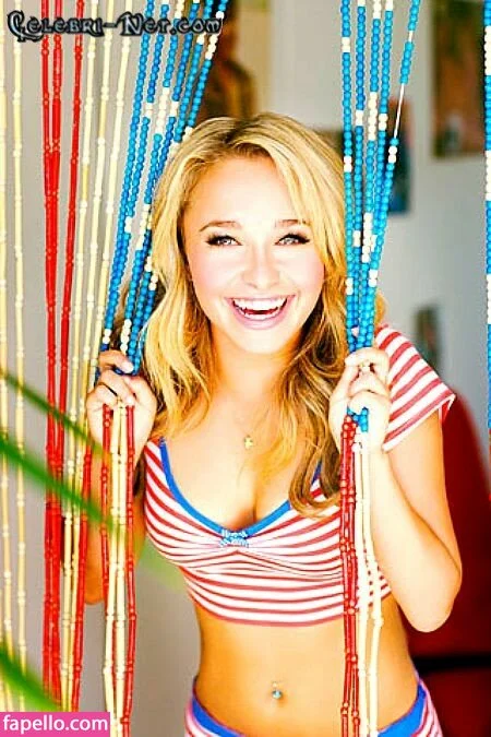 Hayden Panettiere Onlyfans Photo Gallery 