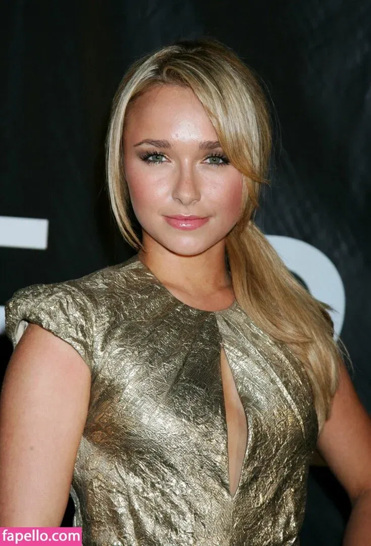 Hayden Panettiere Onlyfans Photo Gallery 