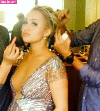 Hayden Panettiere Onlyfans Photo Gallery 