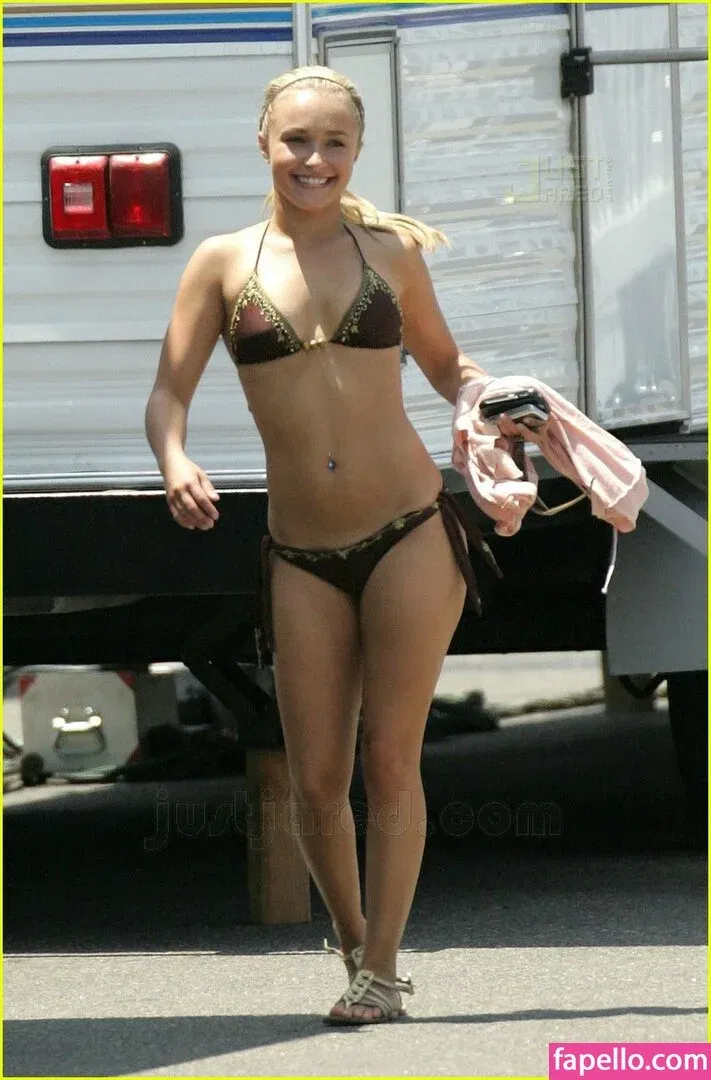 Hayden Panettiere Onlyfans Photo Gallery 