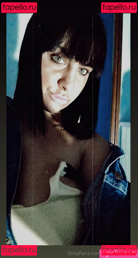 reyna_mom0 Onlyfans Photo Gallery 