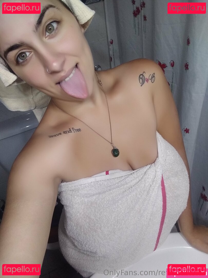 reyna_mom0 Onlyfans Photo Gallery 