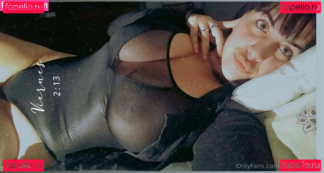 reyna_mom0 Onlyfans Photo Gallery 