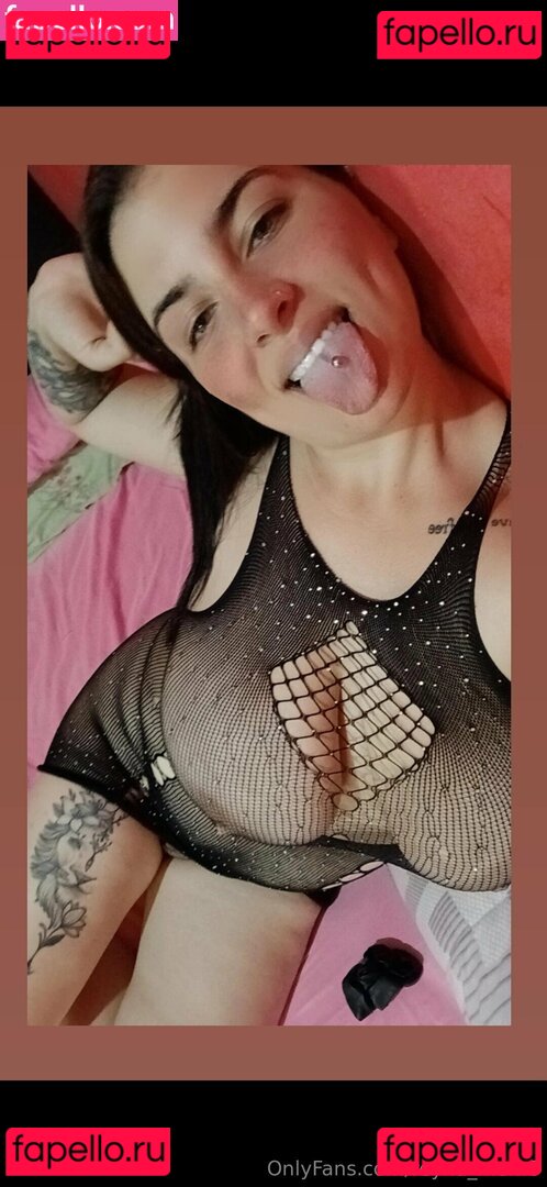 reyna_mom0 Onlyfans Photo Gallery 