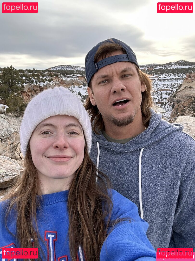 Maddy Smith / Somaddysmith / maddiesmithx / maddysmithx Onlyfans Photo Gallery 