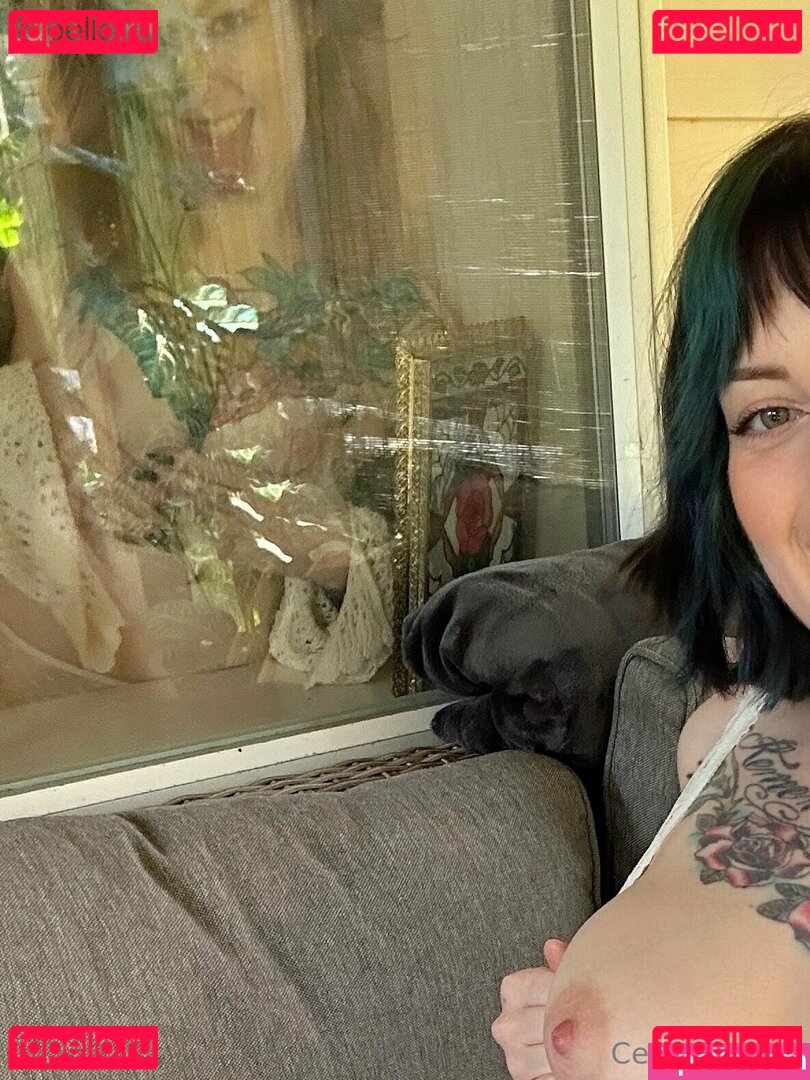 ceressinclair / ceressuicide Onlyfans Photo Gallery 