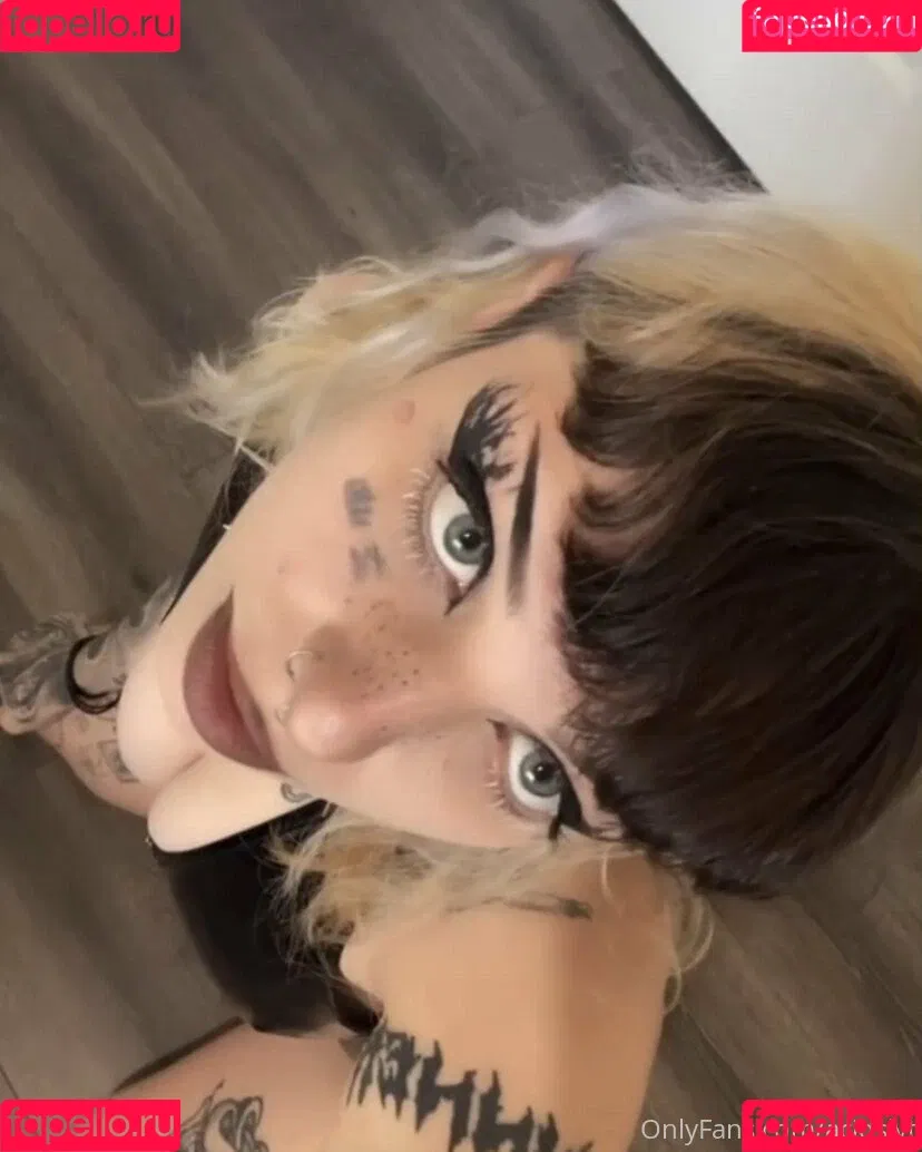 acidslvt Onlyfans Photo Gallery 