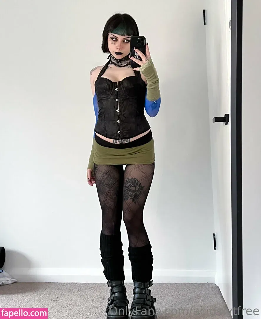 acidslvt Onlyfans Photo Gallery 