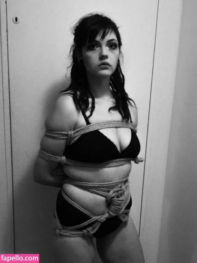 bisibeth Onlyfans Photo Gallery 