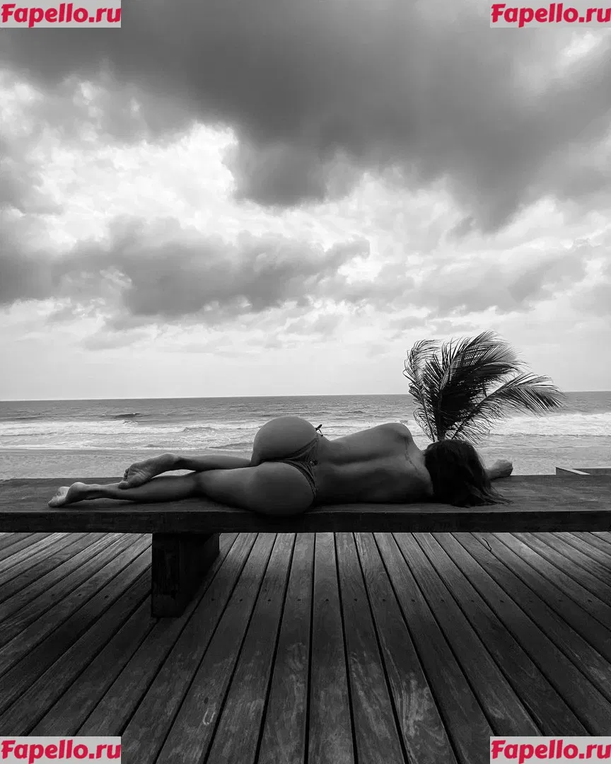 Deborah Secco Onlyfans Photo Gallery 