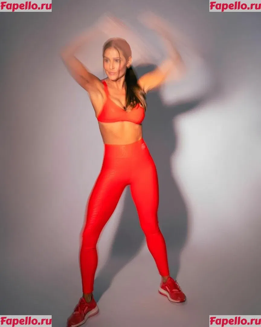 Deborah Secco Onlyfans Photo Gallery 