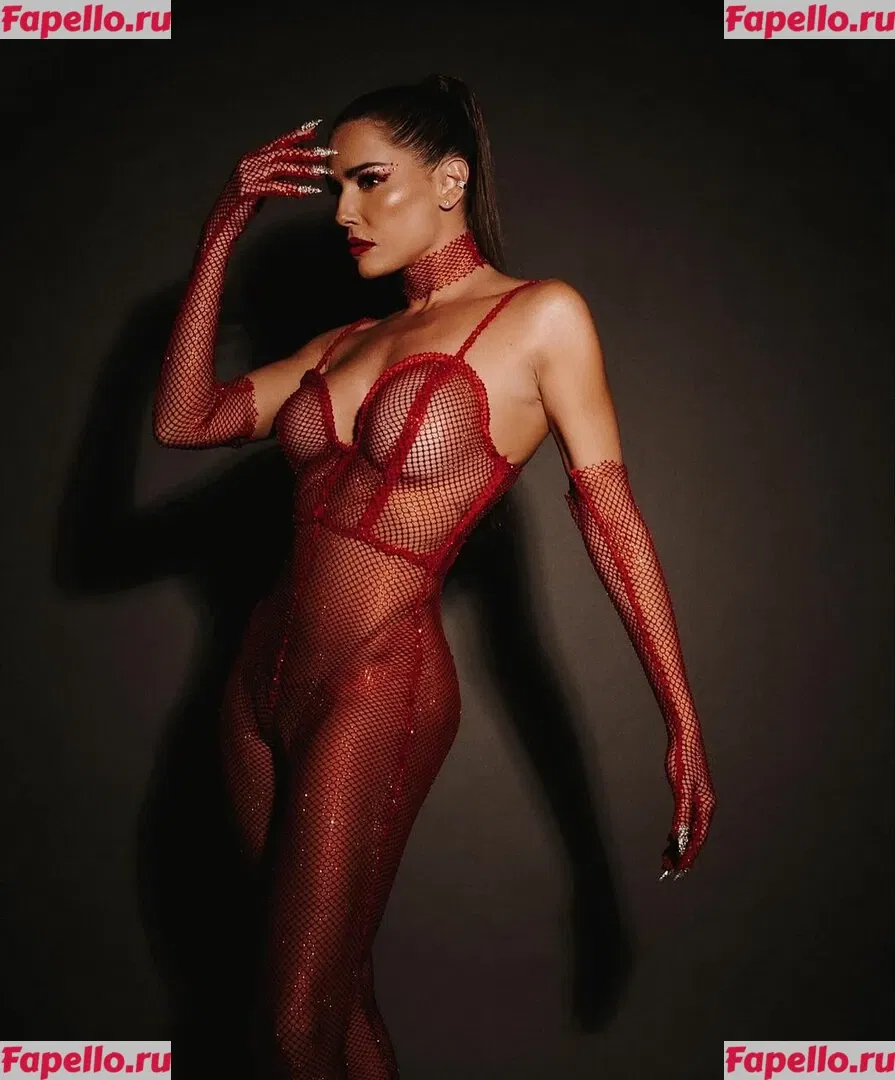 Deborah Secco Onlyfans Photo Gallery 