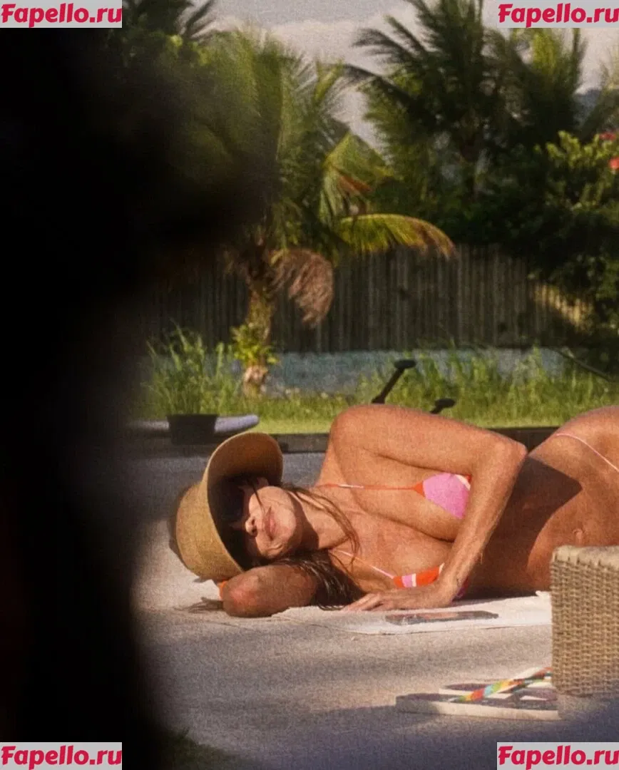Deborah Secco Onlyfans Photo Gallery 