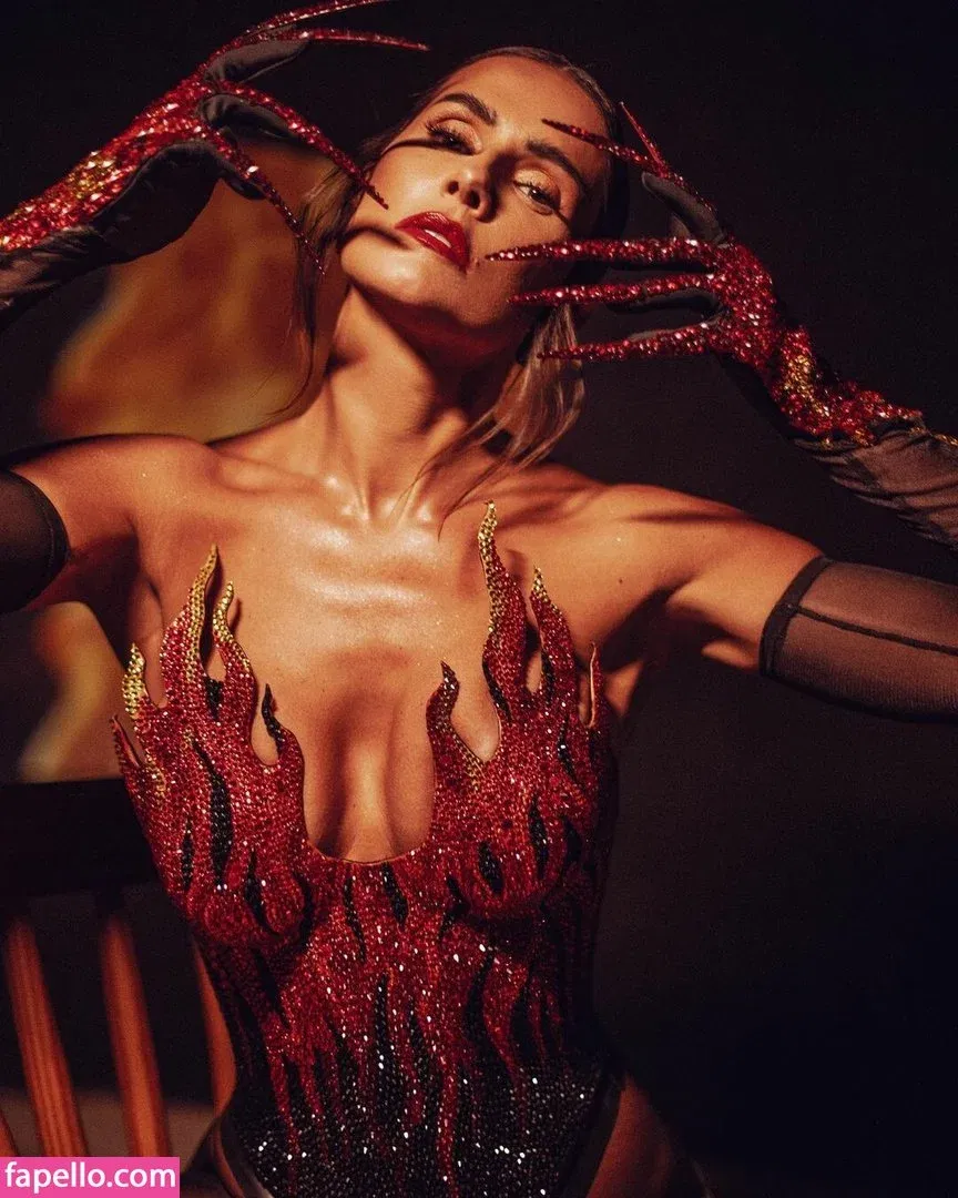 Deborah Secco Onlyfans Photo Gallery 