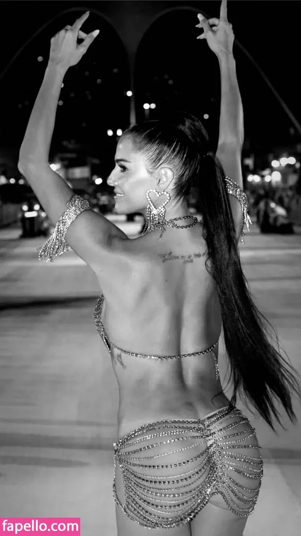 Deborah Secco Onlyfans Photo Gallery 