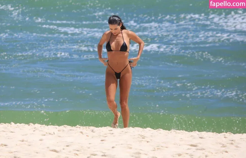 Deborah Secco Onlyfans Photo Gallery 