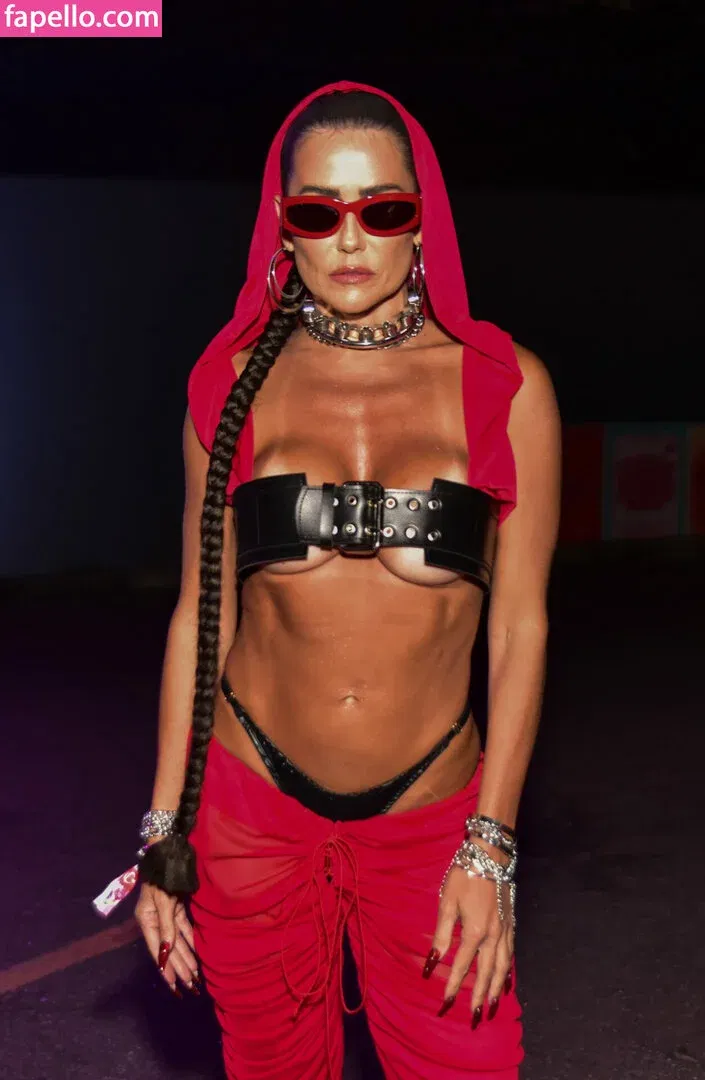 Deborah Secco Onlyfans Photo Gallery 