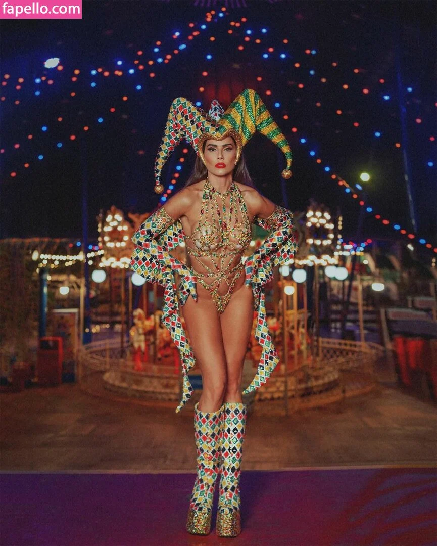 Deborah Secco Onlyfans Photo Gallery 