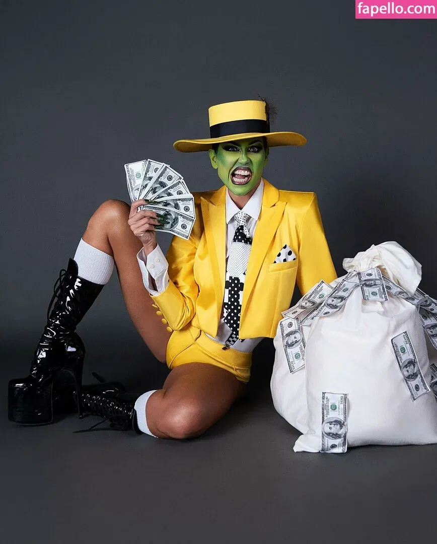 Deborah Secco Onlyfans Photo Gallery 