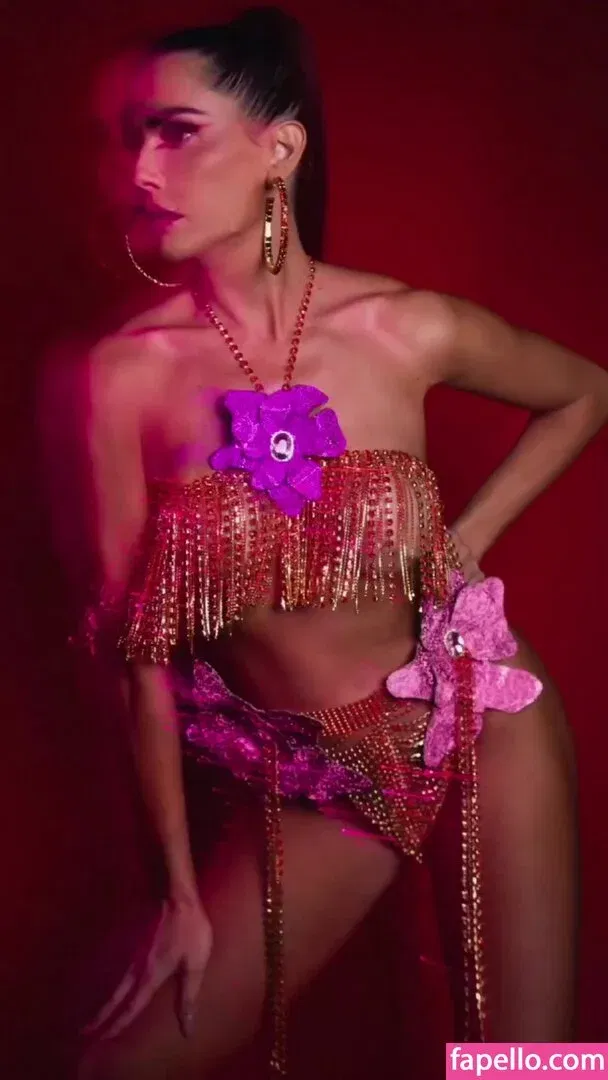 Deborah Secco Onlyfans Photo Gallery 