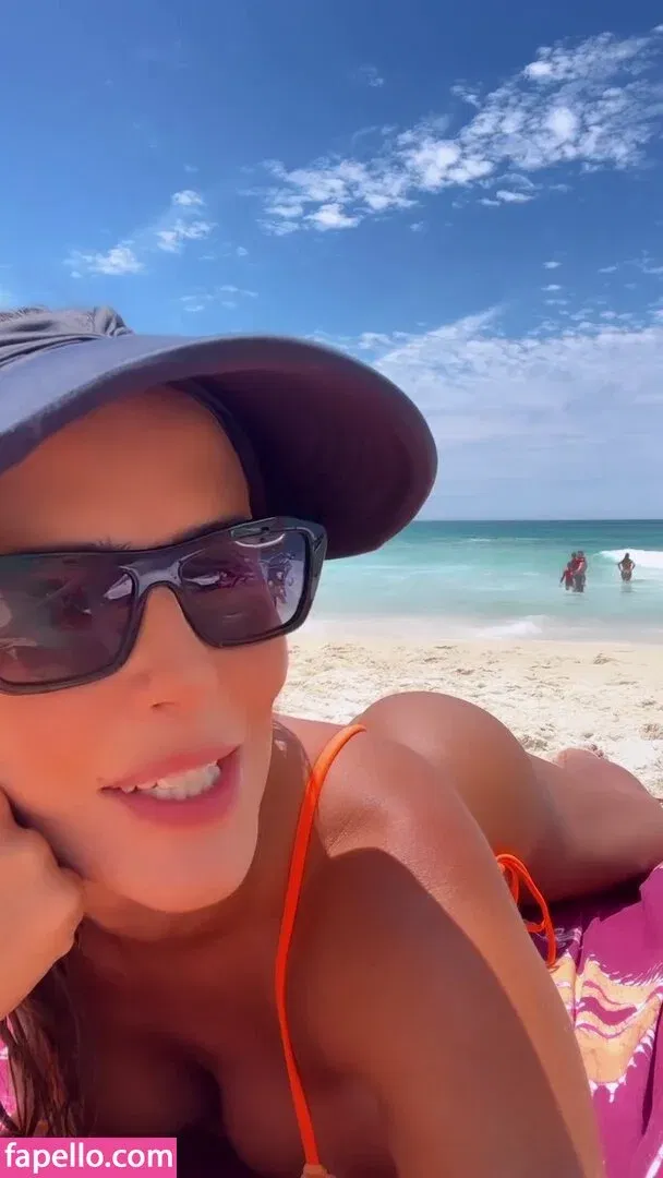 Deborah Secco Onlyfans Photo Gallery 