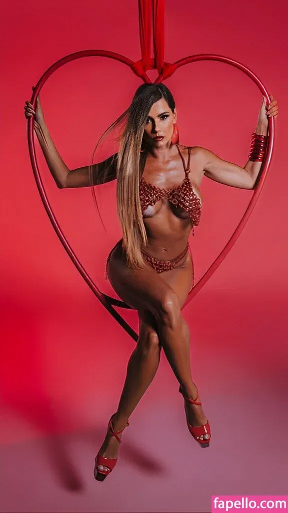 Deborah Secco Onlyfans Photo Gallery 