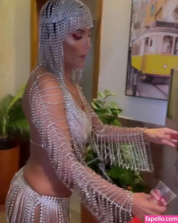 Deborah Secco Onlyfans Photo Gallery 